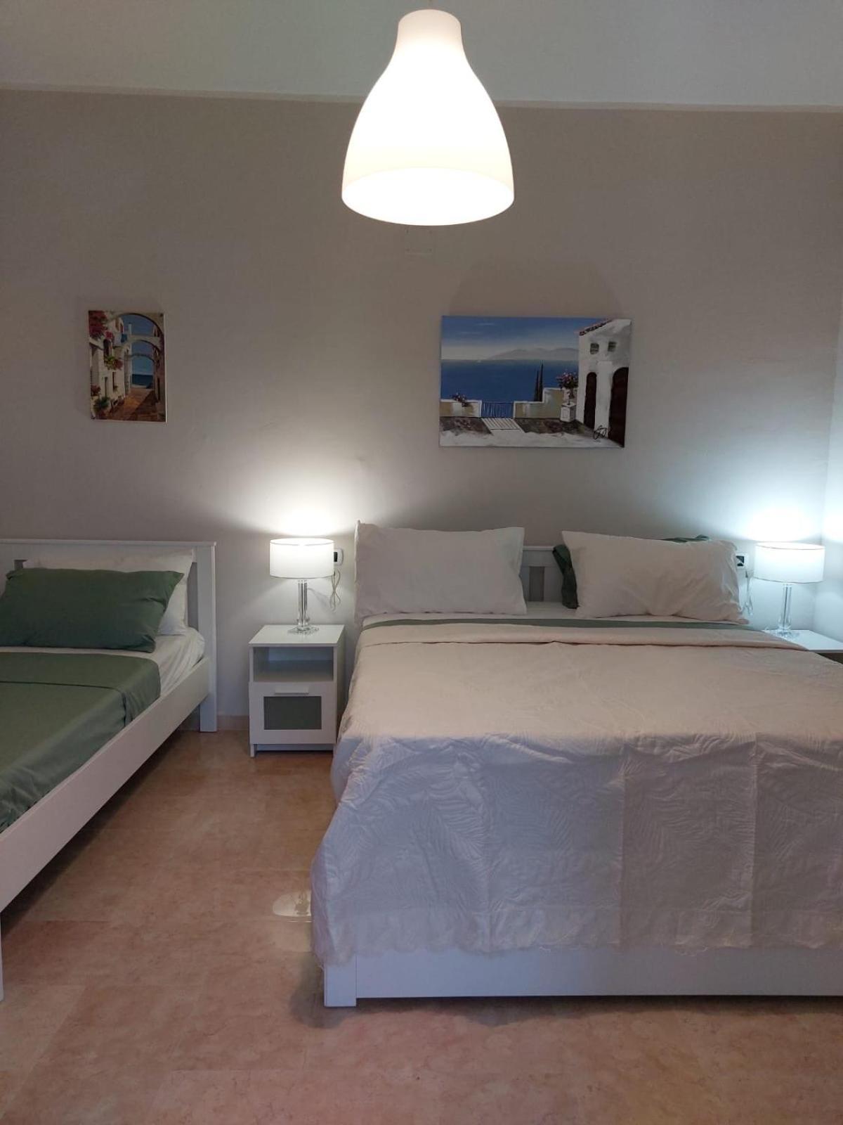 Esther Guest House Castel Volturno Exterior photo